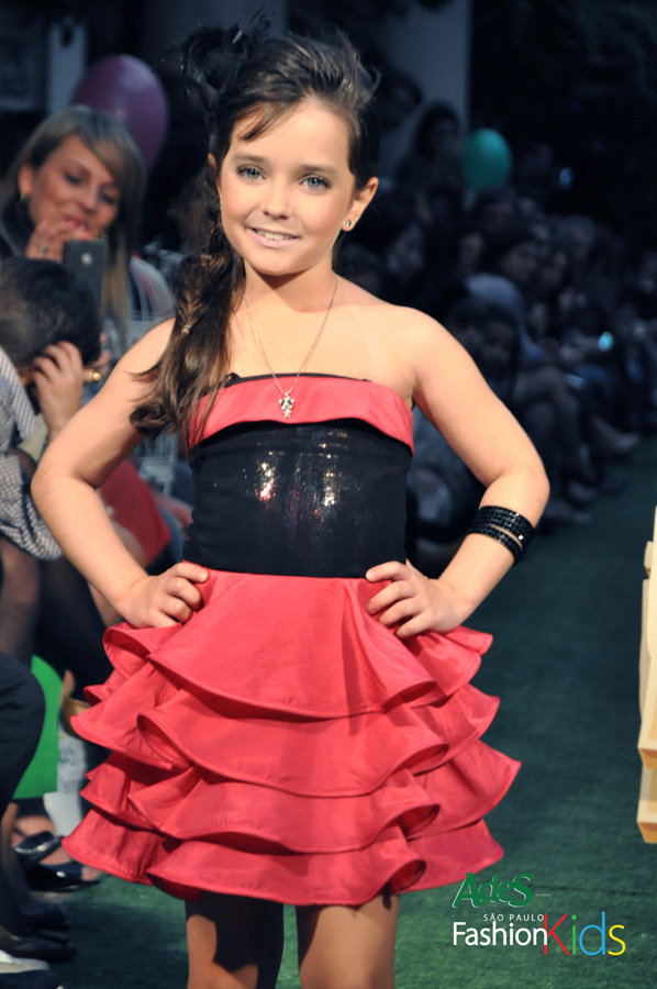 Desfile Fruto da Imaginação